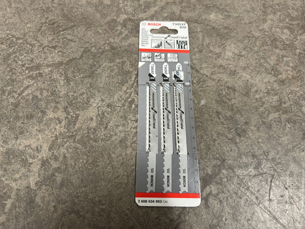 Bosch decoupeerzaag set 14-delig – foto 12 – kavel bij XL Auctions