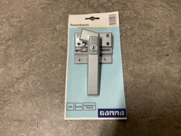 8x Gamma raamsluiting met slot rechts aluminium