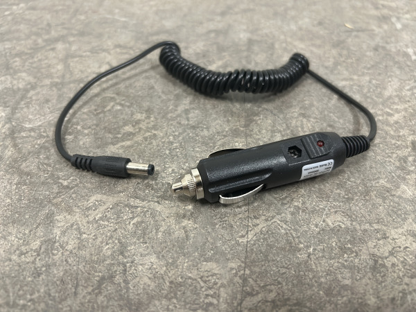 8x Autoaanstekeradapter met spiraalkabel en DC-stekker – foto 4 – kavel bij XL Auctions