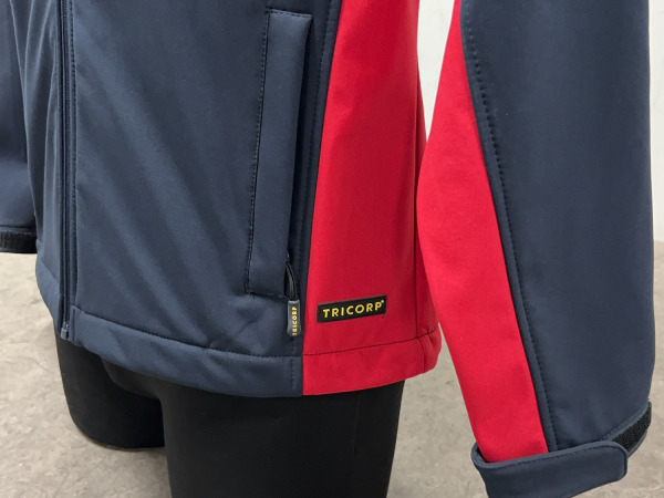 Tricorp softshell jas maat S blauw/rood – foto 3 – kavel bij XL Auctions