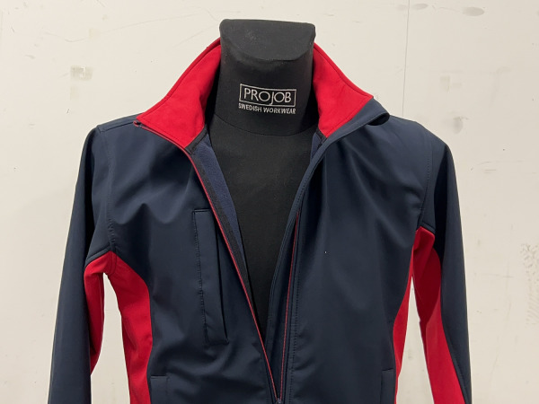 Tricorp softshell jas maat S blauw/rood – foto 6 – kavel bij XL Auctions