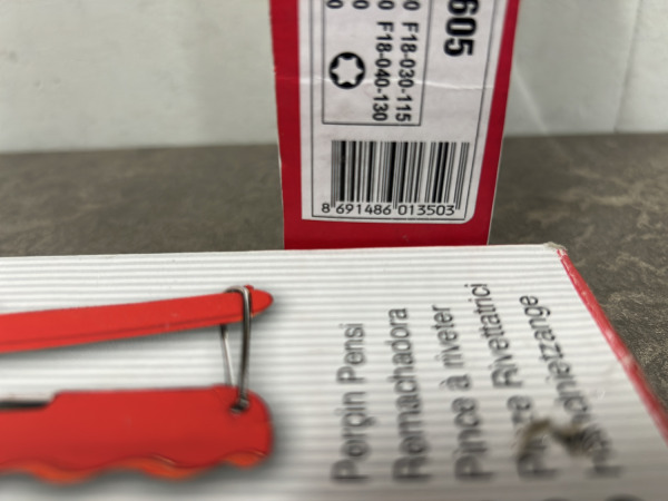 Handgereedschap en blindklinknagel set 13-delig – foto 8 – kavel bij XL Auctions