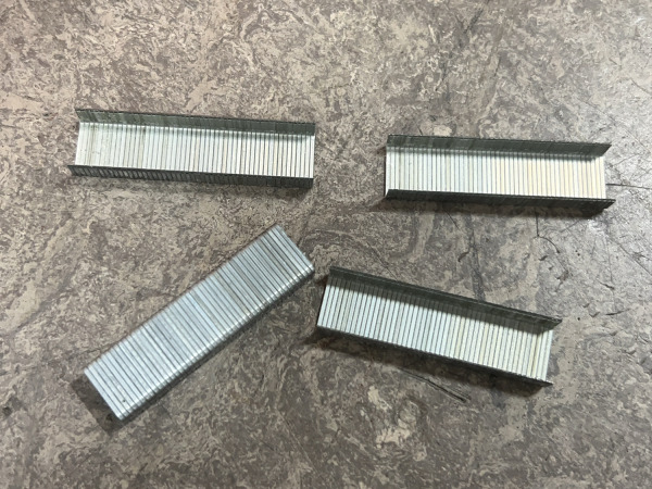 4x Haubold nietjes KI800-06mm C-punt 10000-pack – foto 5 – kavel bij XL Auctions