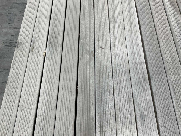 42x Azobé paal geschaafd met punt 250x6,5x6,5cm – foto 4 – kavel bij XL Auctions