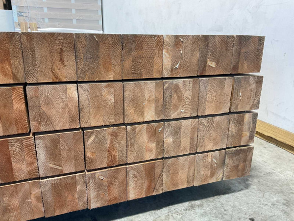 8x Redvision paal geschaafd verlijmd 400x14x14 cm – foto 7 – kavel bij XL Auctions