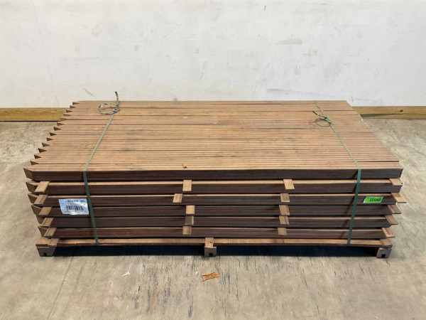 84x Azobé paal geschaafd gepunt 200x6,5x6,5cm – foto 6 – kavel bij XL Auctions