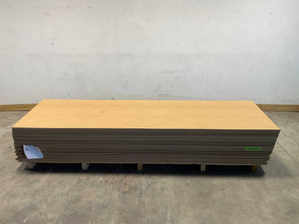 25x HDF plaat Homadur 3050x895 mm 5 mm – kavel bij XL Auctions