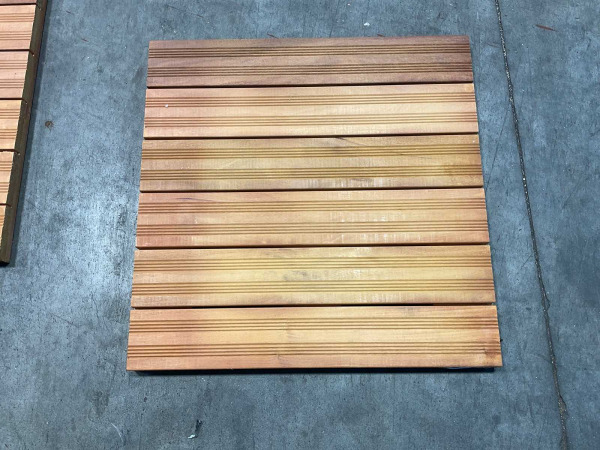 80x Almendrillo hardhouten terrastegel 50x50cm – foto 6 – kavel bij XL Auctions