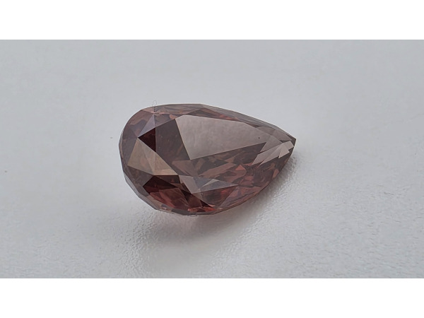 Diamant Pear 4.05 crt ( IGI gecertificeerd ) – foto 2 – kavel bij XL Auctions