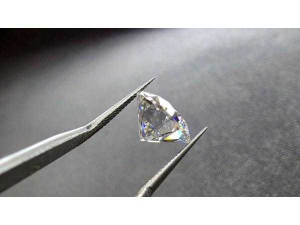 Moissanite briljant 5.00 crt ( GRA gecertificeerd ) – foto 7 – kavel bij XL Auctions