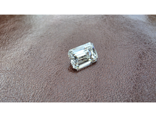 Diamant emerald 1.50 crt ( IGI gecertificeerd ) – foto 2 – kavel bij XL Auctions