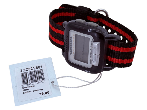 Guess | Stoer Vintage Athletic Digitaal Sporthorloge – foto 3 – kavel bij XL Auctions