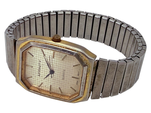 Affinity | Vintage Bicolor Dresswatch met Gouden Dial – kavel bij XL Auctions