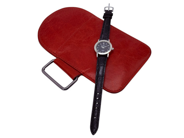 Pescarolo | Elegant Dameshorloge met Diamantaccent – kavel bij XL Auctions