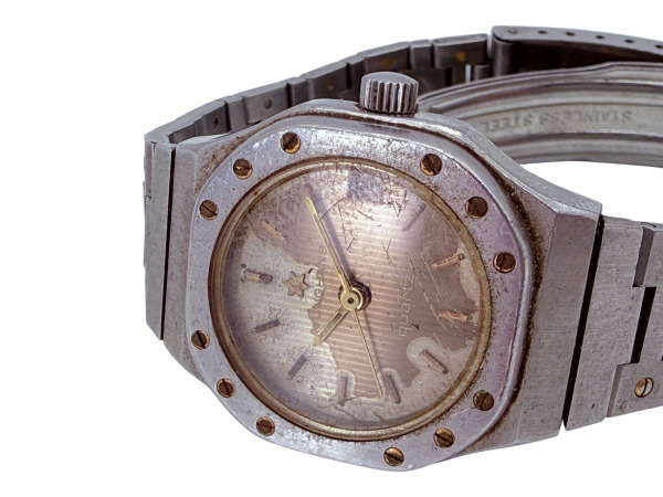 Junghans | Vintage Quartz Horloge in Genta Stijl – foto 4 – kavel bij XL Auctions