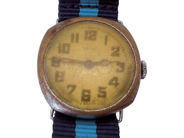 Vintage | Karaktervol Antiek Cushion Trench Horloge – foto 6 – kavel bij XL Auctions