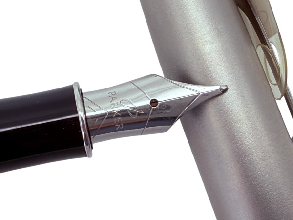 Parker | Elegante Latitude Vulpen in Warm Grey – foto 7 – kavel bij XL Auctions
