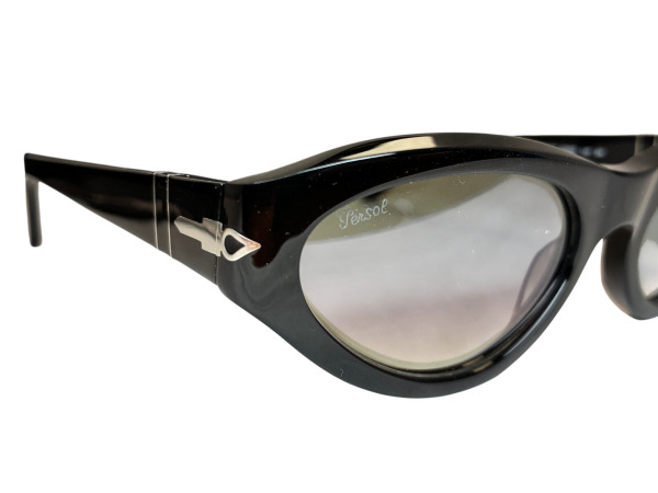 Persol | Luxe Italiaanse Zonnebril in Zwart Acetaat – foto 3 – kavel bij XL Auctions