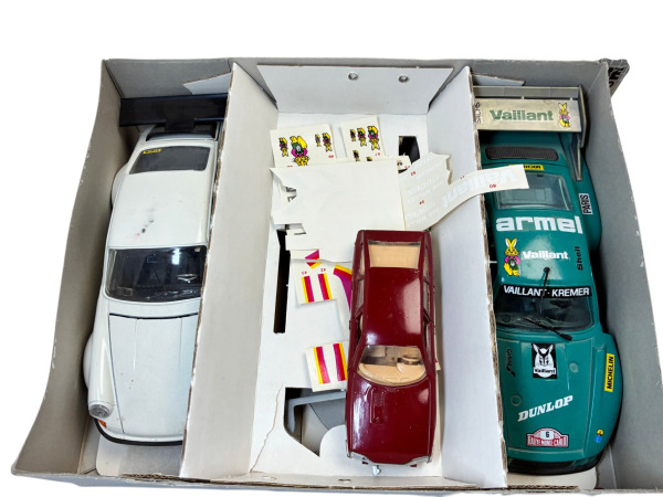 Bburago | Vintage Kremer Porsche Modelauto Set – foto 3 – kavel bij XL Auctions