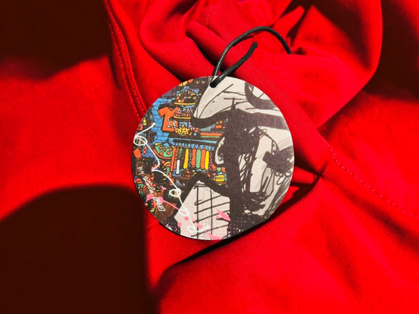 Brood by Lola Pop | Exclusieve Hoodie Artwork – foto 7 – kavel bij XL Auctions