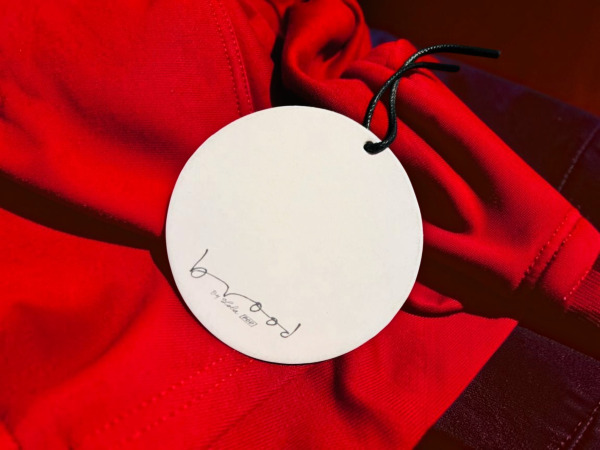 Brood by Lola Pop | Exclusieve Hoodie Artwork – foto 9 – kavel bij XL Auctions