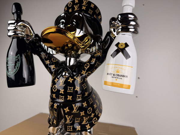 Lior24 Dagobert Duck Louis Vuitton | Limited Edition beeld – foto 6 – kavel bij XL Auctions