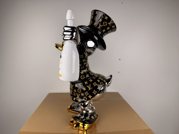 Lior24 Dagobert Duck Louis Vuitton | Limited Edition beeld – foto 7 – kavel bij XL Auctions