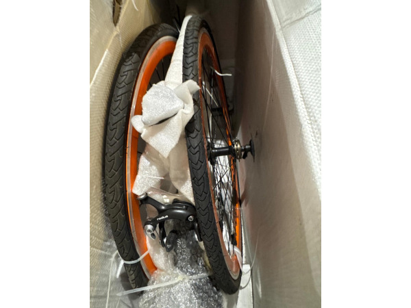 Stadsfiets Blauw wit 55 CM B keuze* – foto 6 – kavel bij XL Auctions