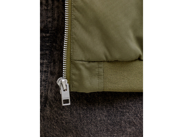 Jack & Jones Mash Bomber Dusky Groen - S – foto 5 – kavel bij XL Auctions