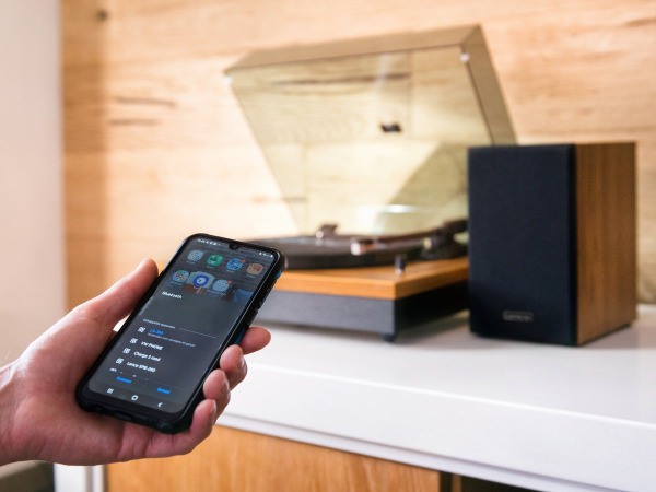 Lenco Platenspeler met Bluetooth LS310WD v2 – foto 2 – kavel bij XL Auctions