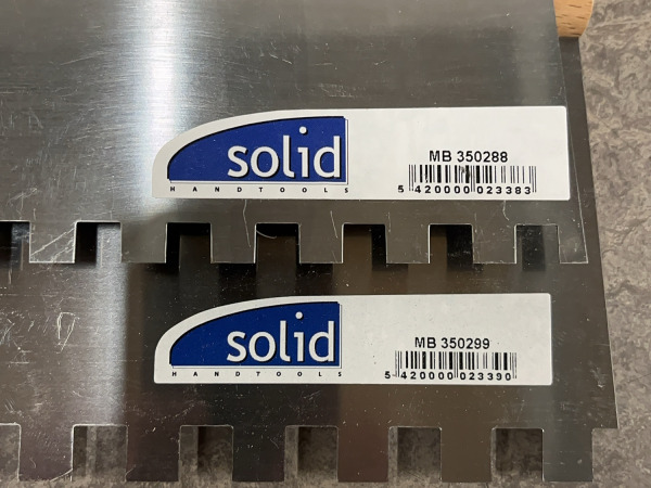 Solid Mondelin tegelzettersgereedschap set 30-delig – foto 5 – kavel bij XL Auctions
