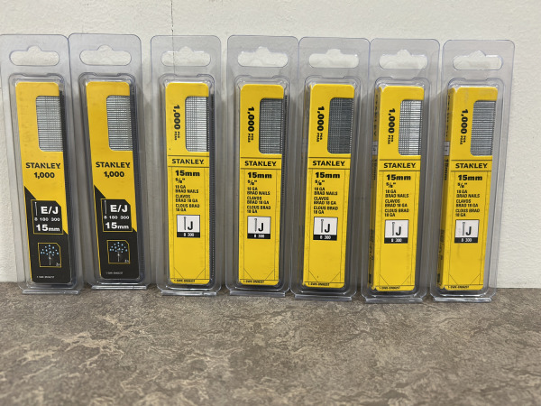 Stanley brads 18GA diverse lengtes set 17-delig – foto 2 – kavel bij XL Auctions