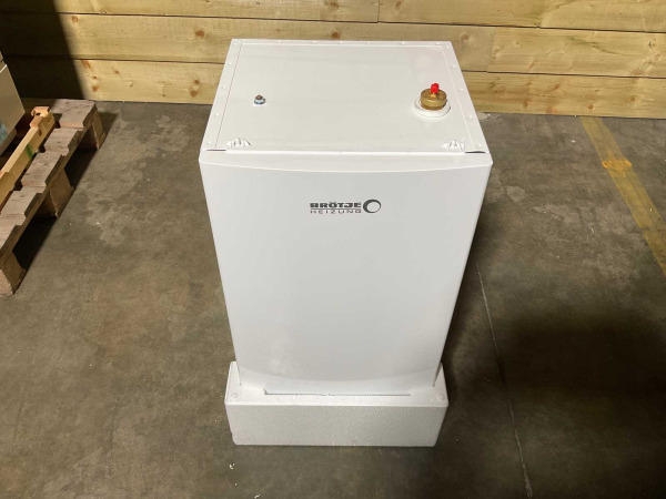lucht/water-warmtepomp 16kW BLW Split C met verwarmelement – foto 8 – kavel bij XL Auctions