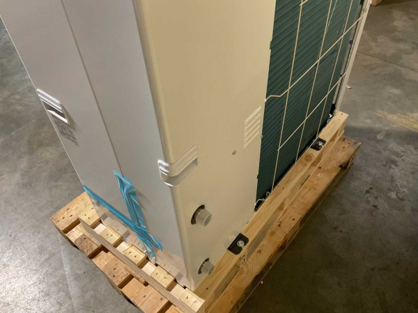 lucht/water-warmtepomp 8kW BLW Mono met verwarmelement – foto 4 – kavel bij XL Auctions