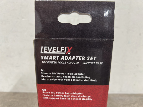 2x LevelFix Makita accu-adapter set X18V – foto 4 – kavel bij XL Auctions