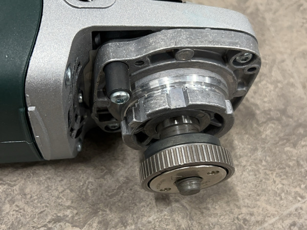 Metabo haakse slijper WE 24-230 MVT Quick – foto 8 – kavel bij XL Auctions