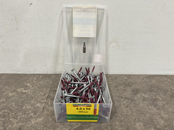 8x Rotadrill universeelschroeven ø4,0x50mm AR 200-pack – foto 2 – kavel bij XL Auctions