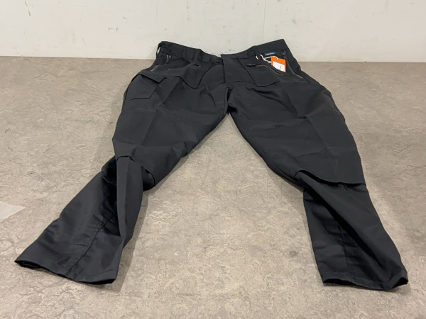 4x Portwest werkbroek maat 36 Action zwart – foto 2 – kavel bij XL Auctions