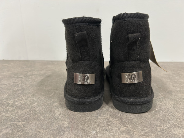 kinderlaarsjes set 4-delig – foto 3 – kavel bij XL Auctions