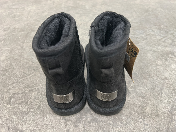 Apollo kinder laarsjes/pantoffels set 4-delig – foto 3 – kavel bij XL Auctions