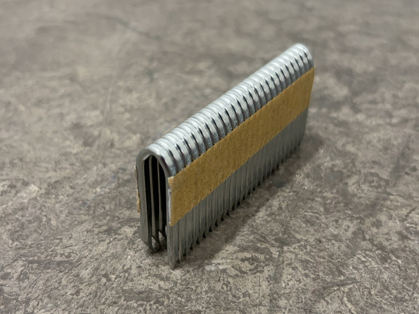 Kitpro krammen 40mm voor weide afsluiting 2100-pack – foto 6 – kavel bij XL Auctions