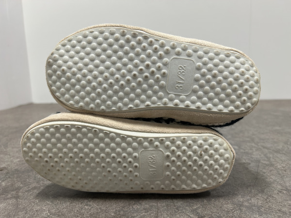 Apollo kinder laarsjes/pantoffels set 4-delig – foto 13 – kavel bij XL Auctions