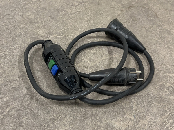 Stroom set 3-delig – foto 2 – kavel bij XL Auctions