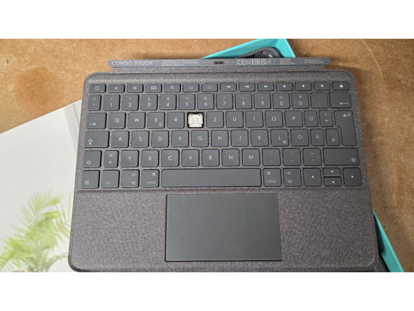 Logitech Combo Touch for iPad - DEU QWERTZ (Mist toets) – foto 5 – kavel bij XL Auctions