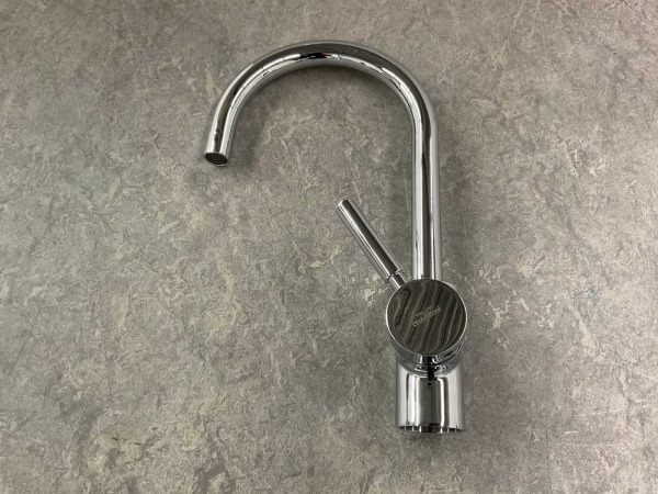 Bruynzeel keukenmengkraan Solid Aqua Excellent – foto 2 – kavel bij XL Auctions