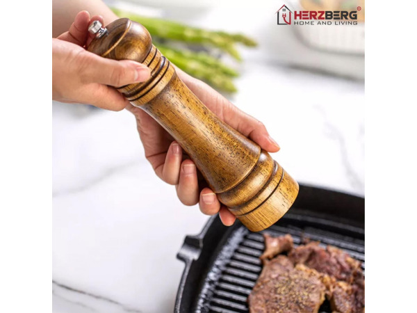 Eikenhouten Peper/kruidenmolen – foto 5 – kavel bij XL Auctions