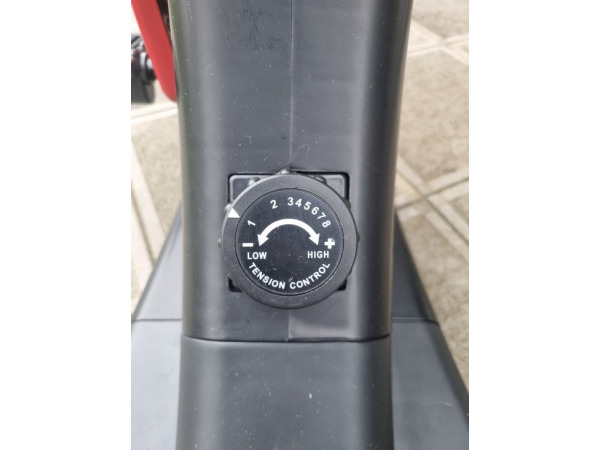 Hometrainer met digitaal display – foto 4 – kavel bij XL Auctions