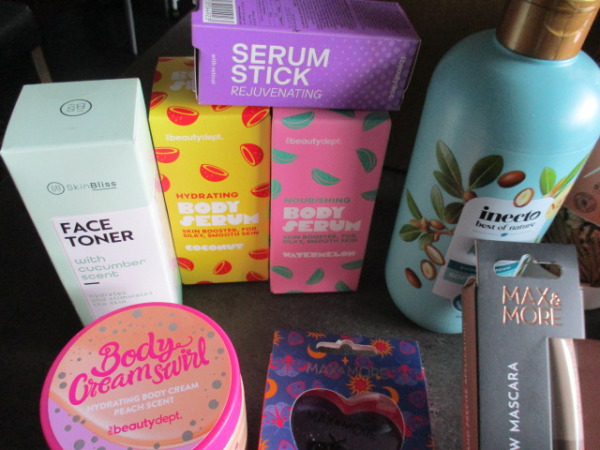 Box 1 met 20 verzorgingsprodukten – foto 3 – kavel bij XL Auctions