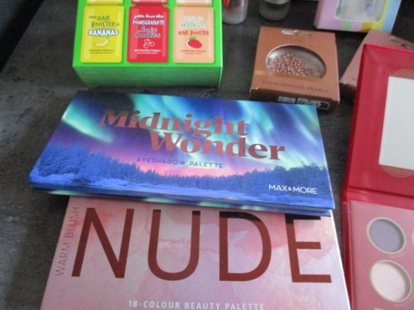 Box 2 met 20 verzorgingsprodukten – foto 6 – kavel bij XL Auctions