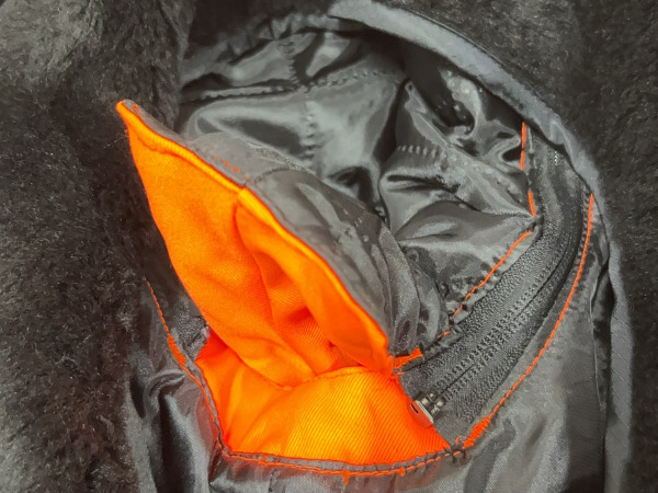 Mascot pilotjas maat 2XL Innsbruck oranje – foto 7 – kavel bij XL Auctions